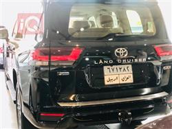 تۆیۆتا لاند کروزەر